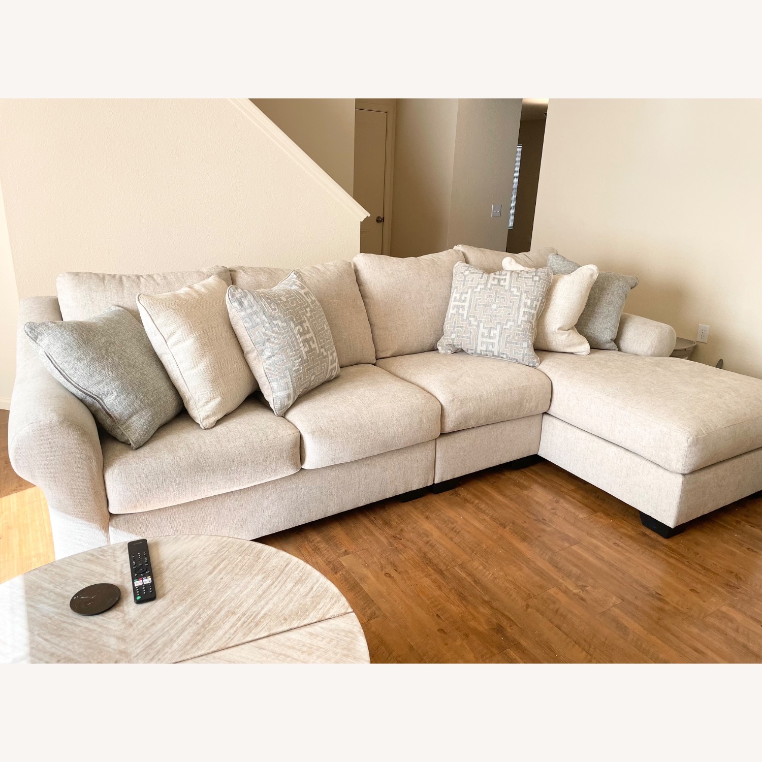 Ashley Furniture Carnaby 3 Piece Sectional - image-2