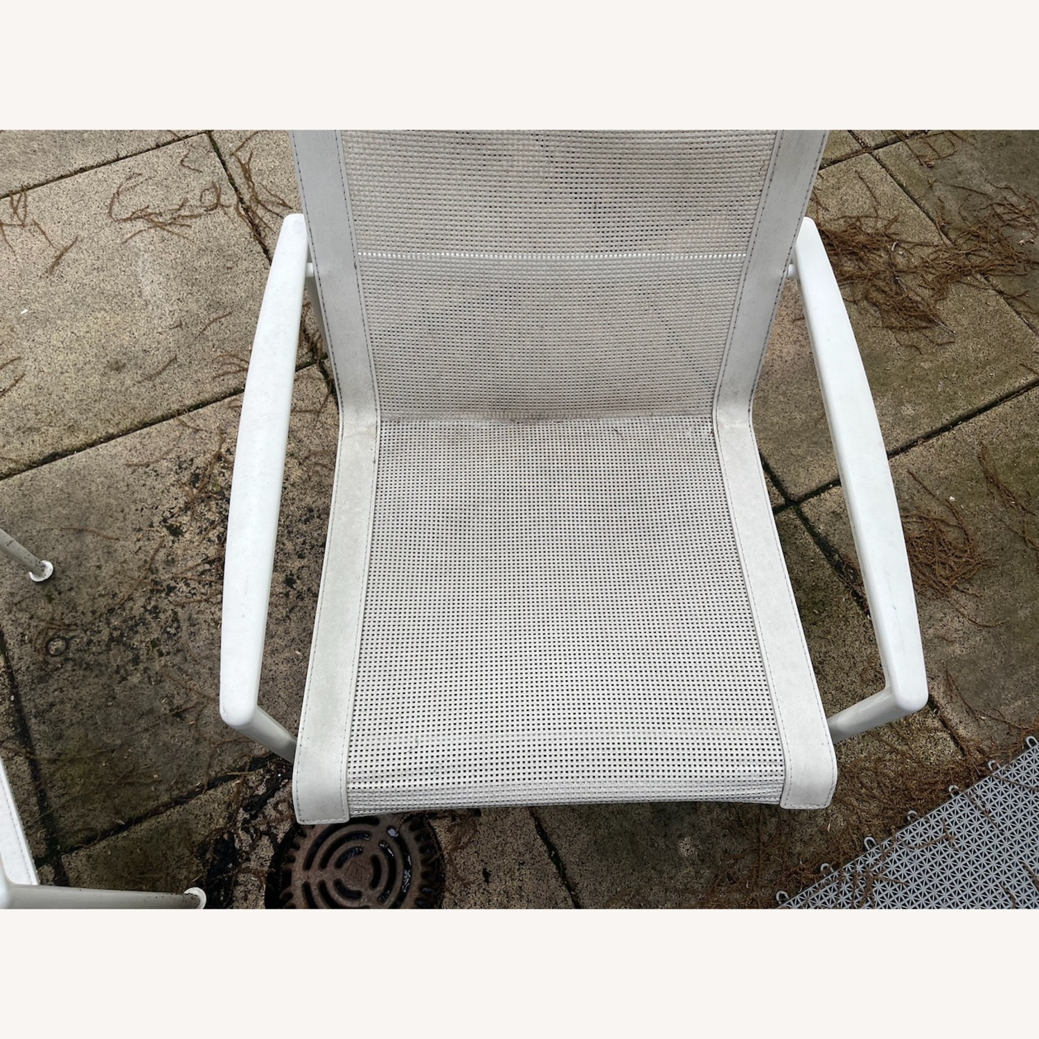 Knoll White Aluminum Patio Furniture - image-5