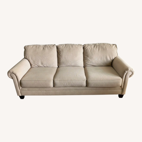 Used Rooms To Go  Light Gray 3+ Seater Sofa for sale on AptDeco