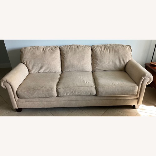 Used Rooms To Go  Light Gray 3+ Seater Sofa for sale on AptDeco
