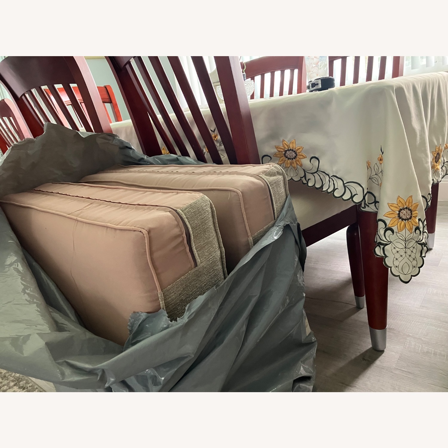 Rooms To Go  Light Gray 3+ Seater Sofa - image-3