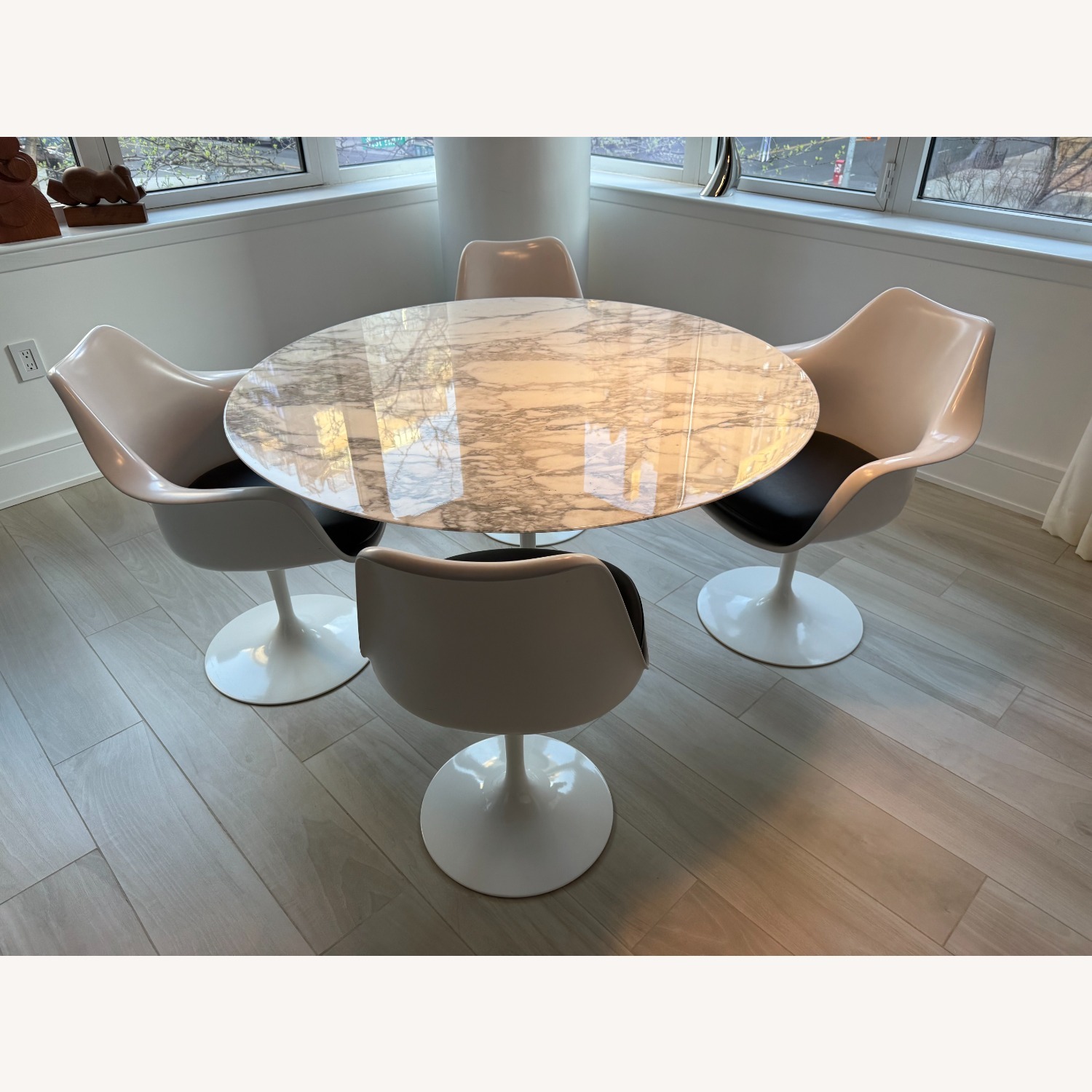 Knoll Saarinen White Marble Dining Table - image-2