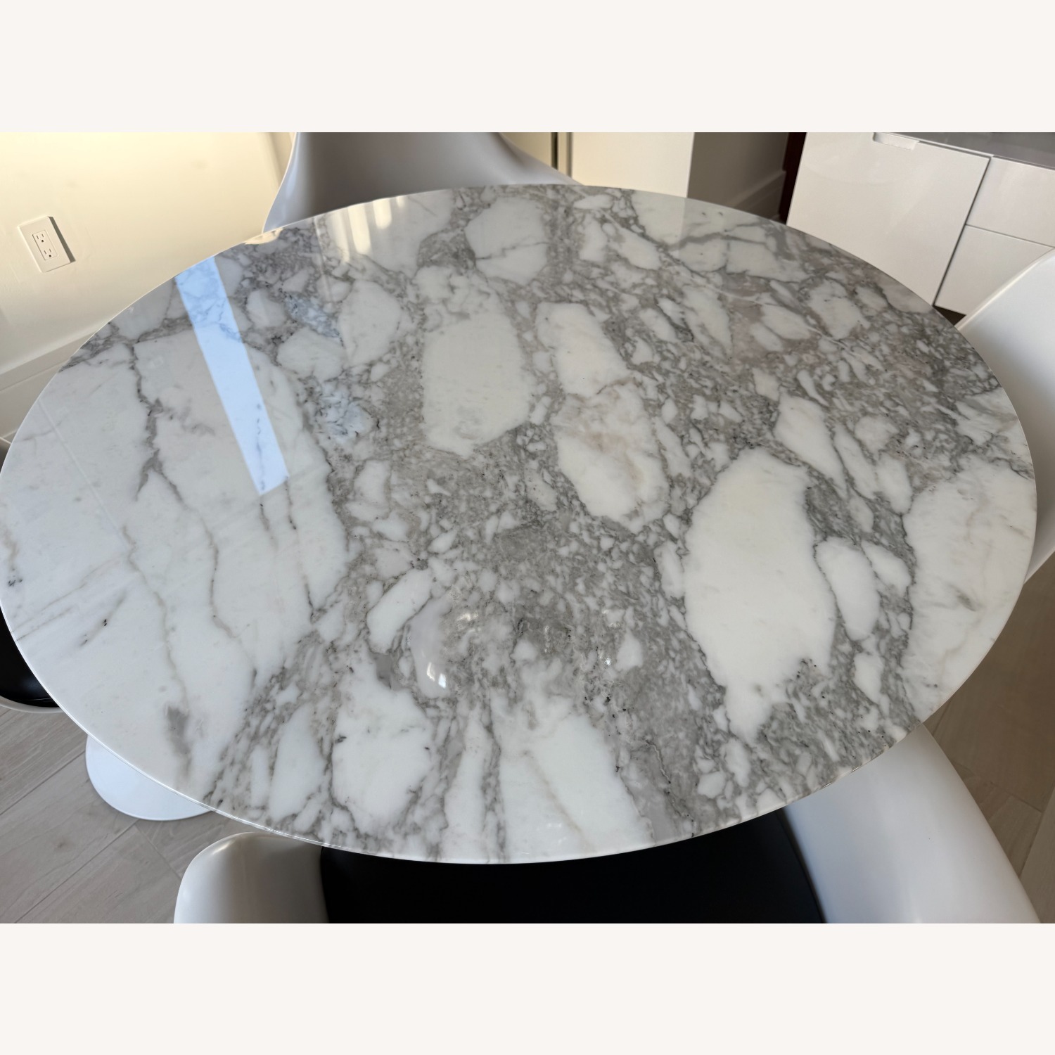 Knoll Saarinen White Marble Dining Table - image-4