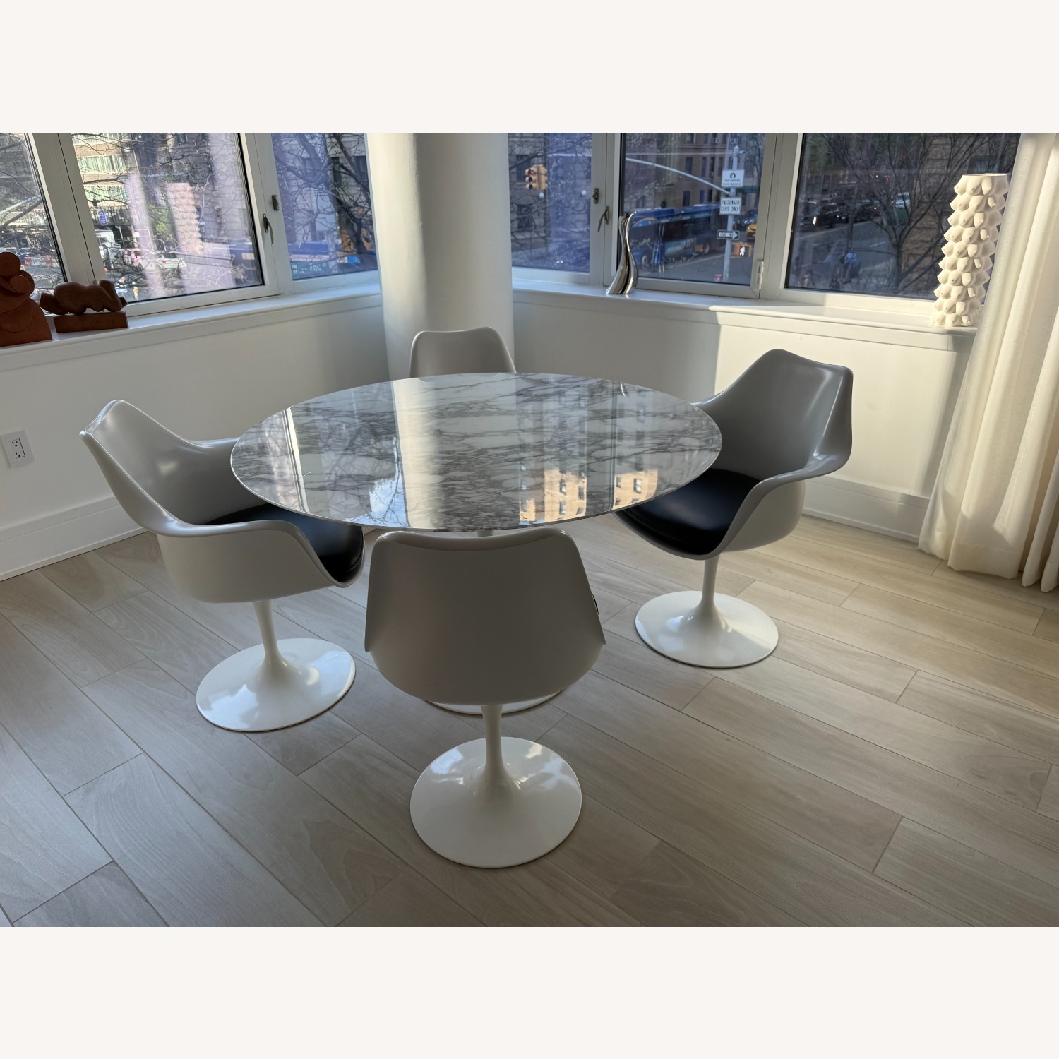 Knoll Saarinen White Marble Dining Table - image-7