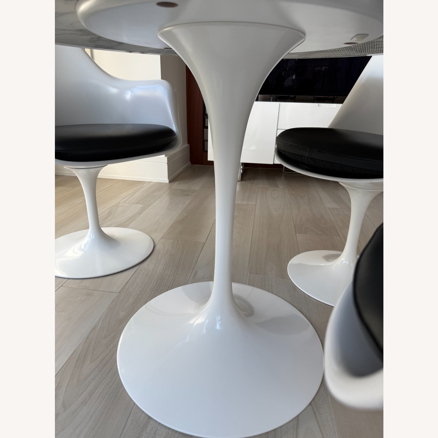 Knoll Saarinen White Marble Dining Table - image-3