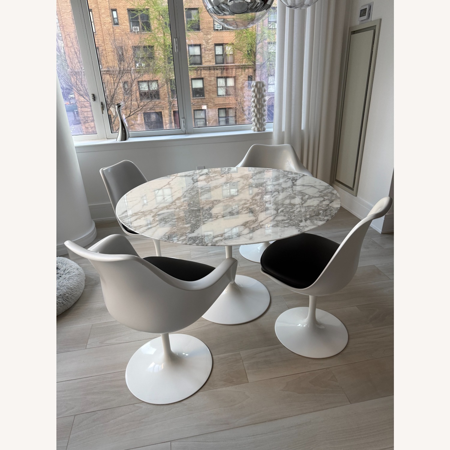 Knoll Saarinen White Marble Dining Table - image-9