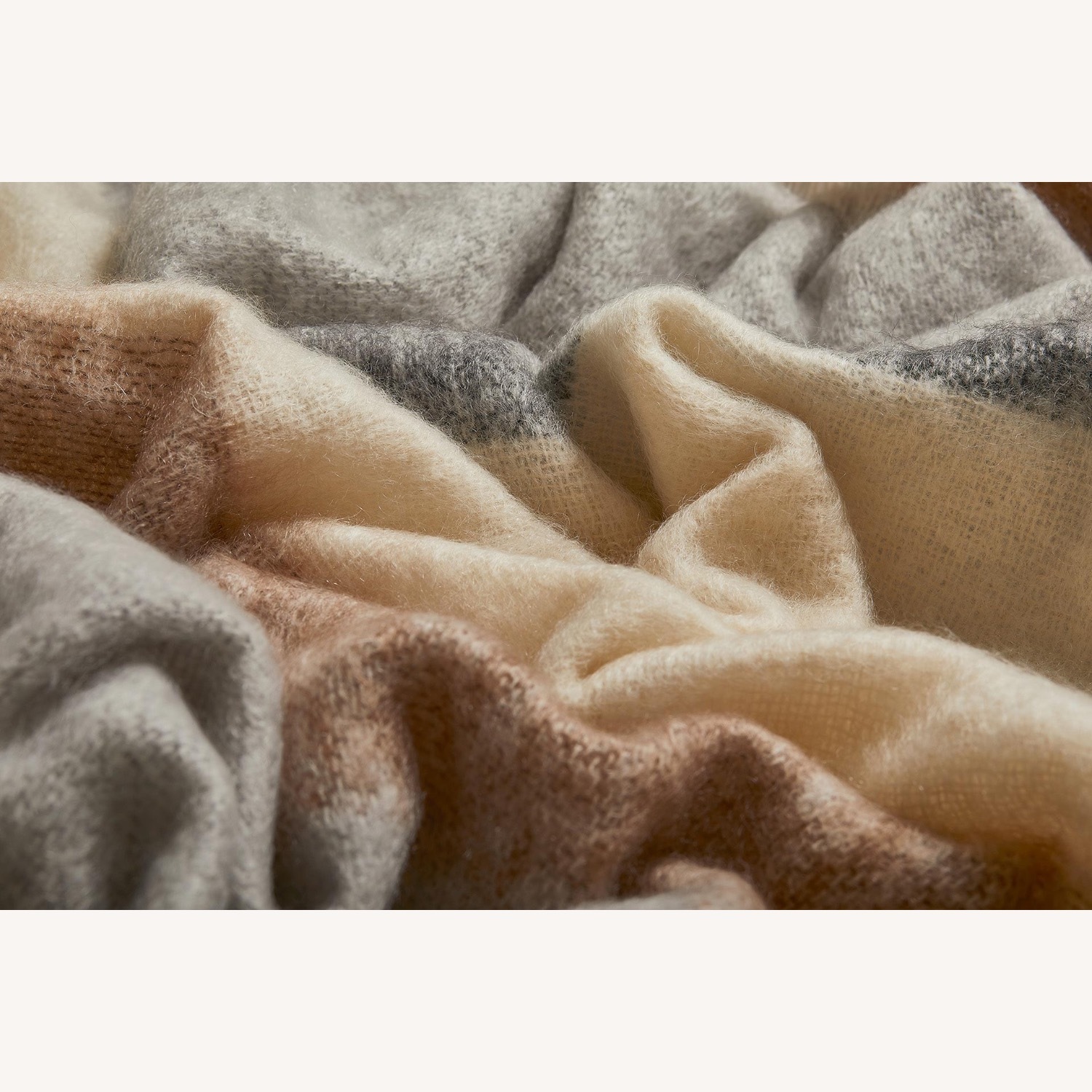 Contemporary Throw - image-7