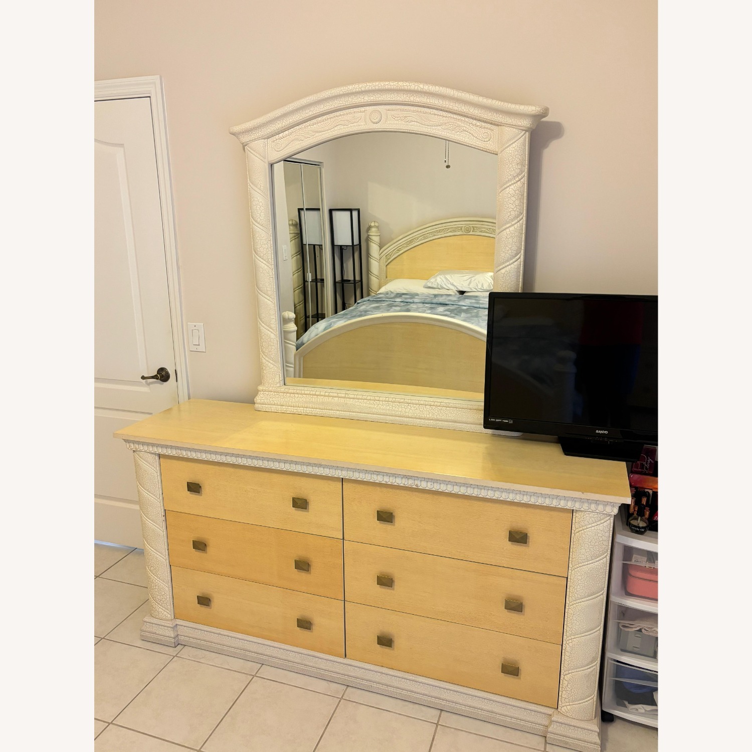 Natural King Bed - image-4