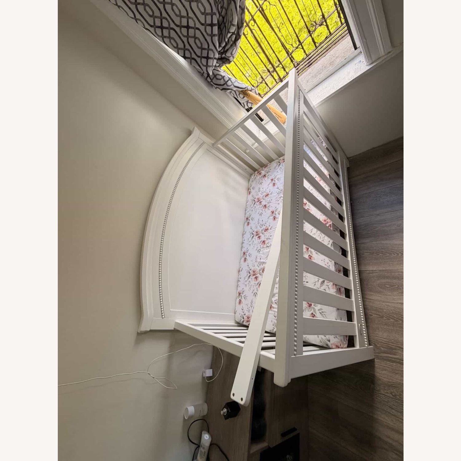 Simmons Kids SlumberTime Emma Baby Crib  - image-6