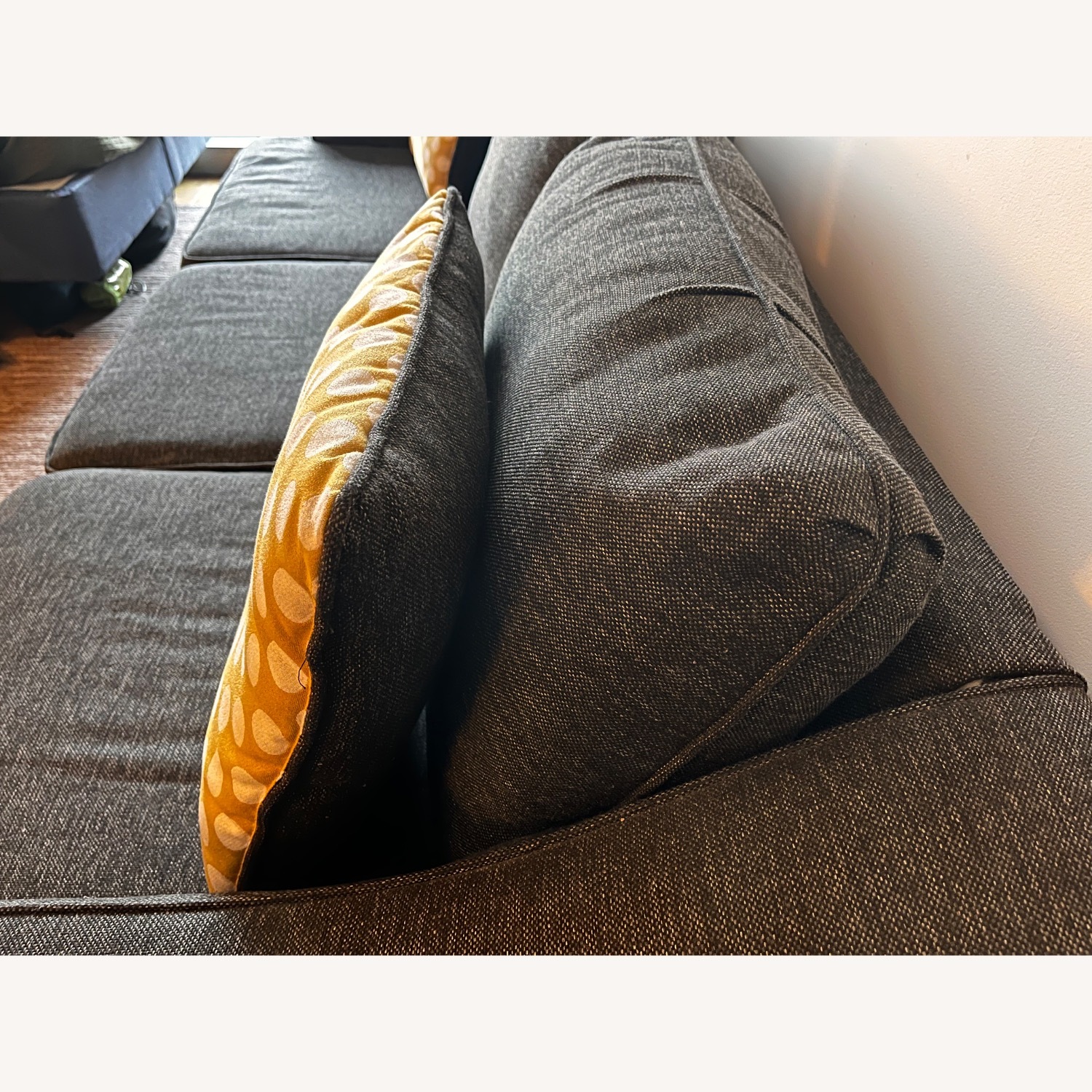 Raymour & Flanigan Union Square 3 Seater Sofa - image-5