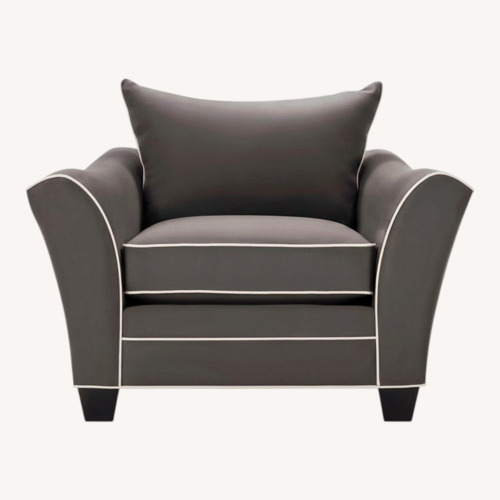 Used Raymour & Flanigan Briarwood Green Armchair for sale on AptDeco