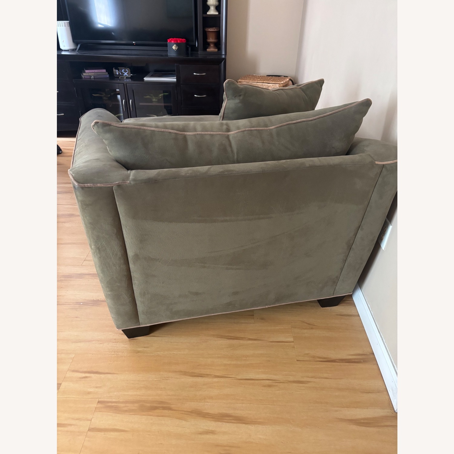 Raymour & Flanigan Briarwood Green Armchair - image-4