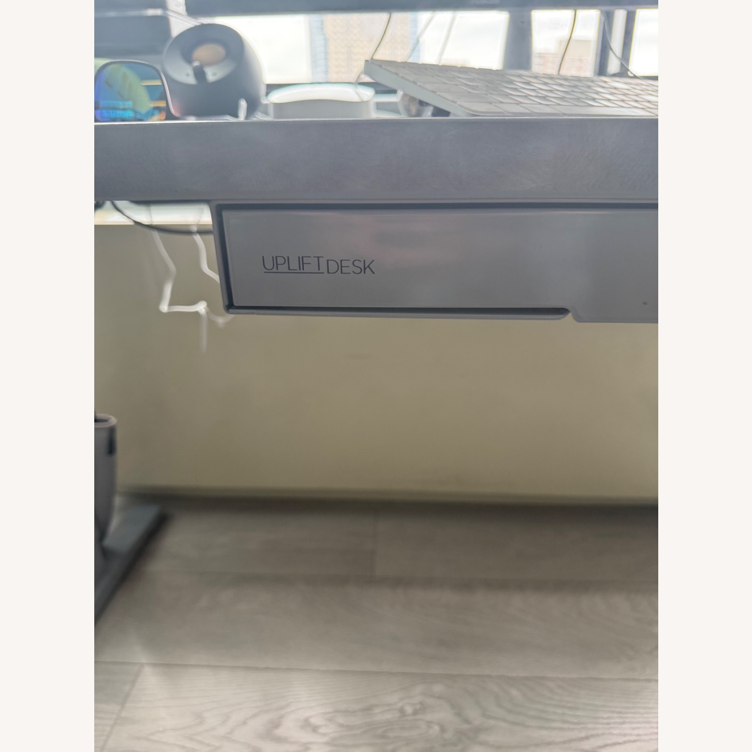 Adjustable Uplift V2 Desk  - image-6