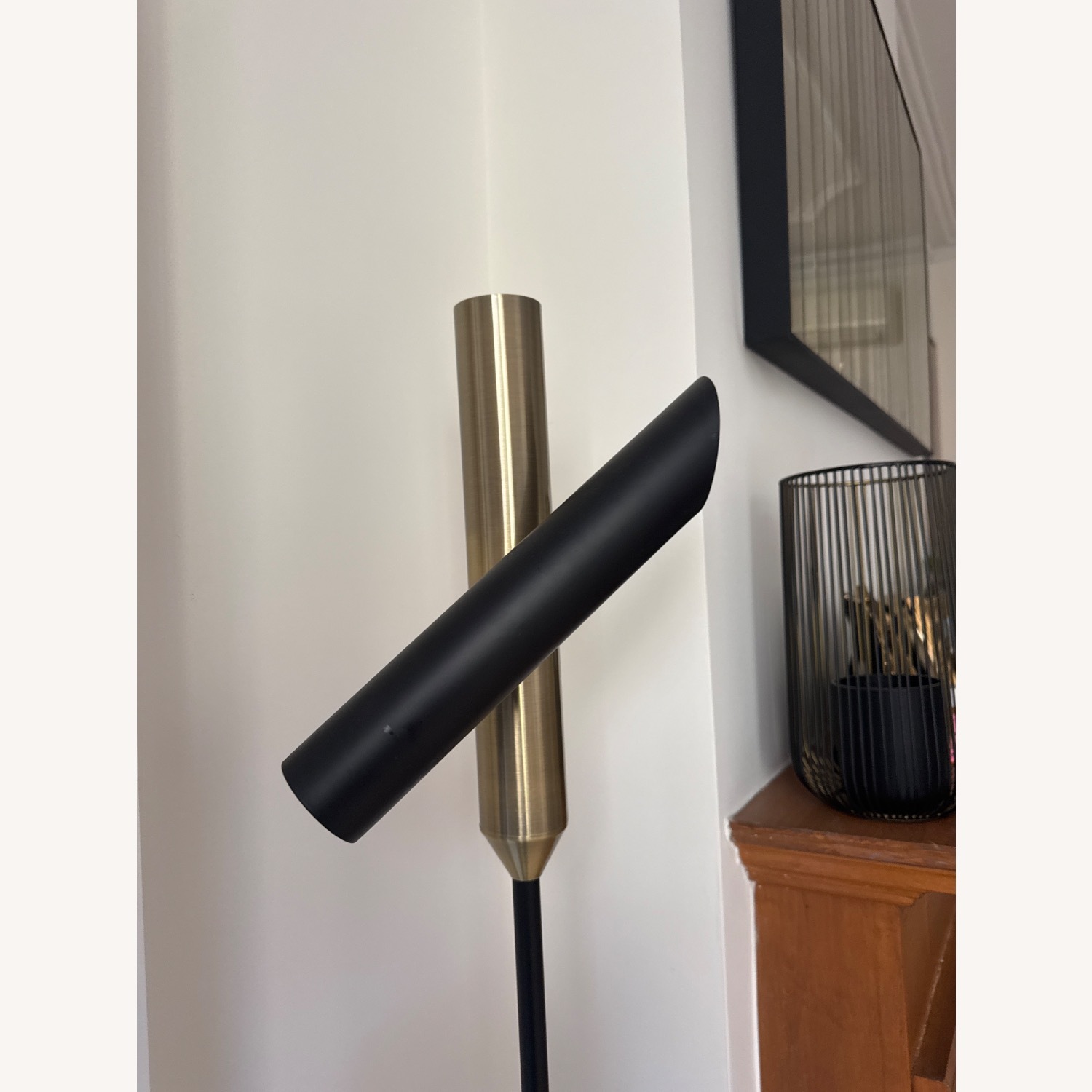 Black Floor Lamp - image-3