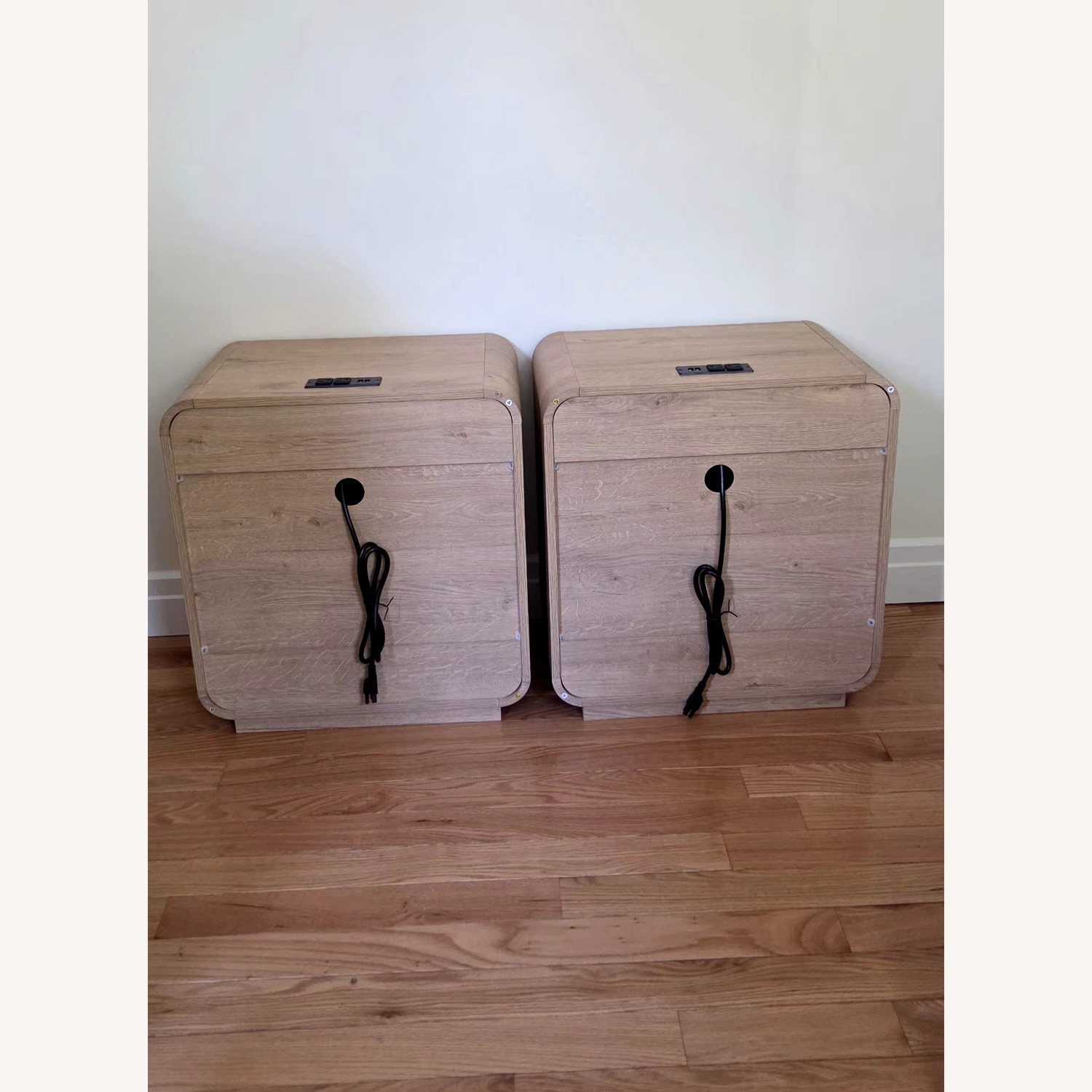 Standifurno Natural Curved Nightstand Set of 2 - image-3