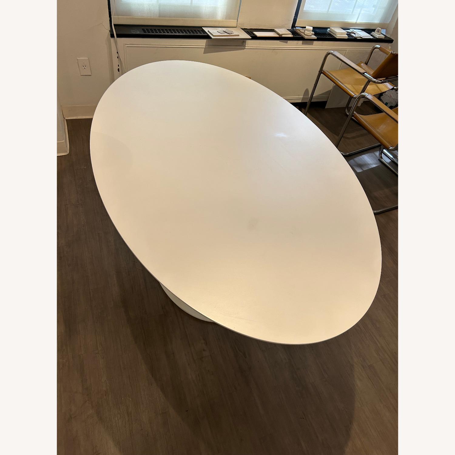 White Oval Dining Table Saarinen Style - image-4