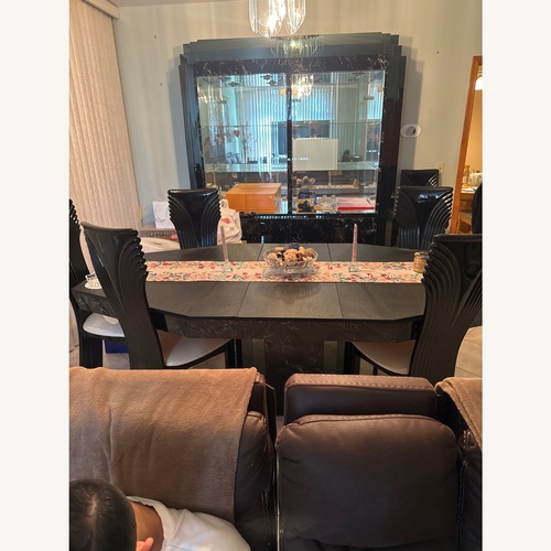 Used Black Dining Sets for sale on AptDeco