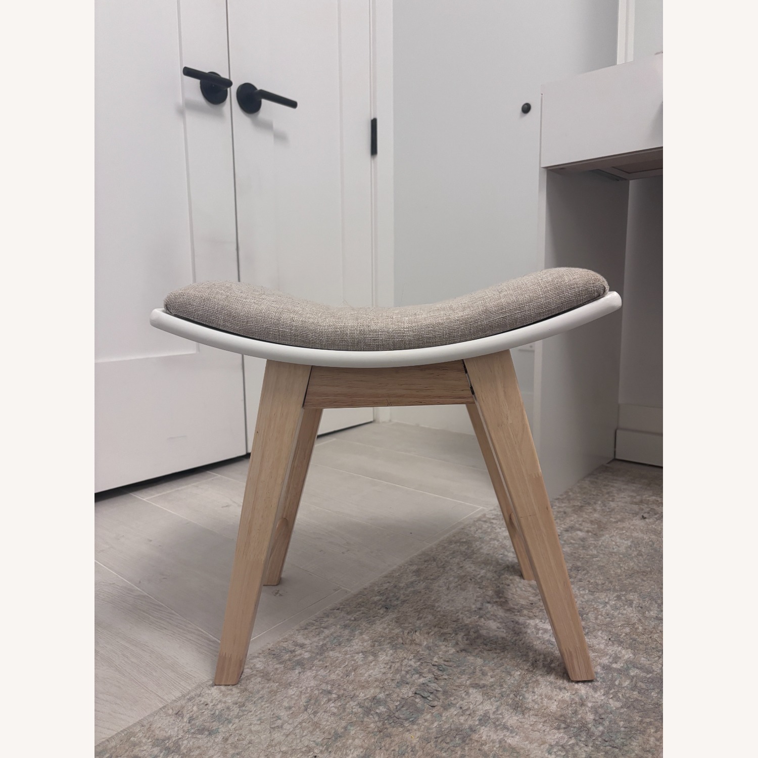Vanity & Stool Set - image-5