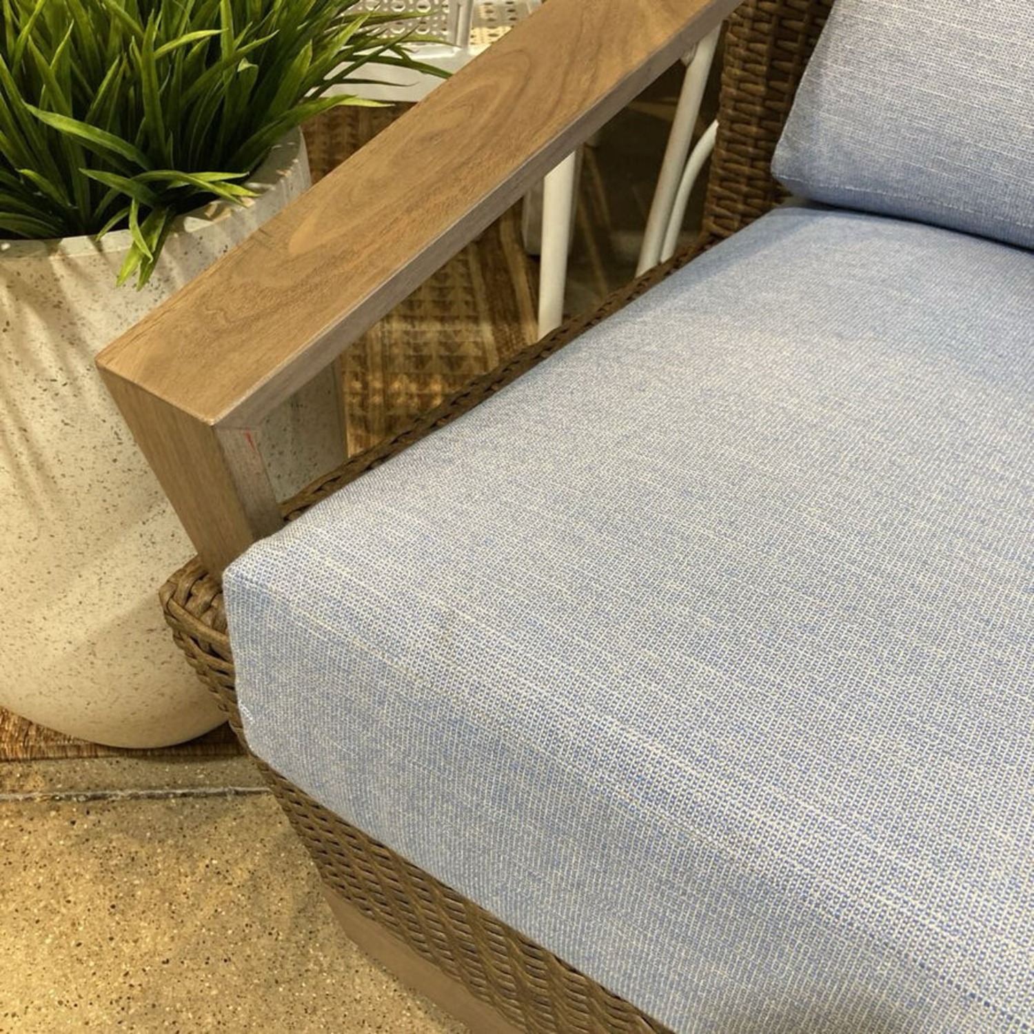 Lloyd Flanders Charisma Chaise Lounge - image-6