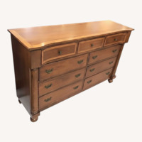 Lane Furniture Colonial 9-Drawer Dresser