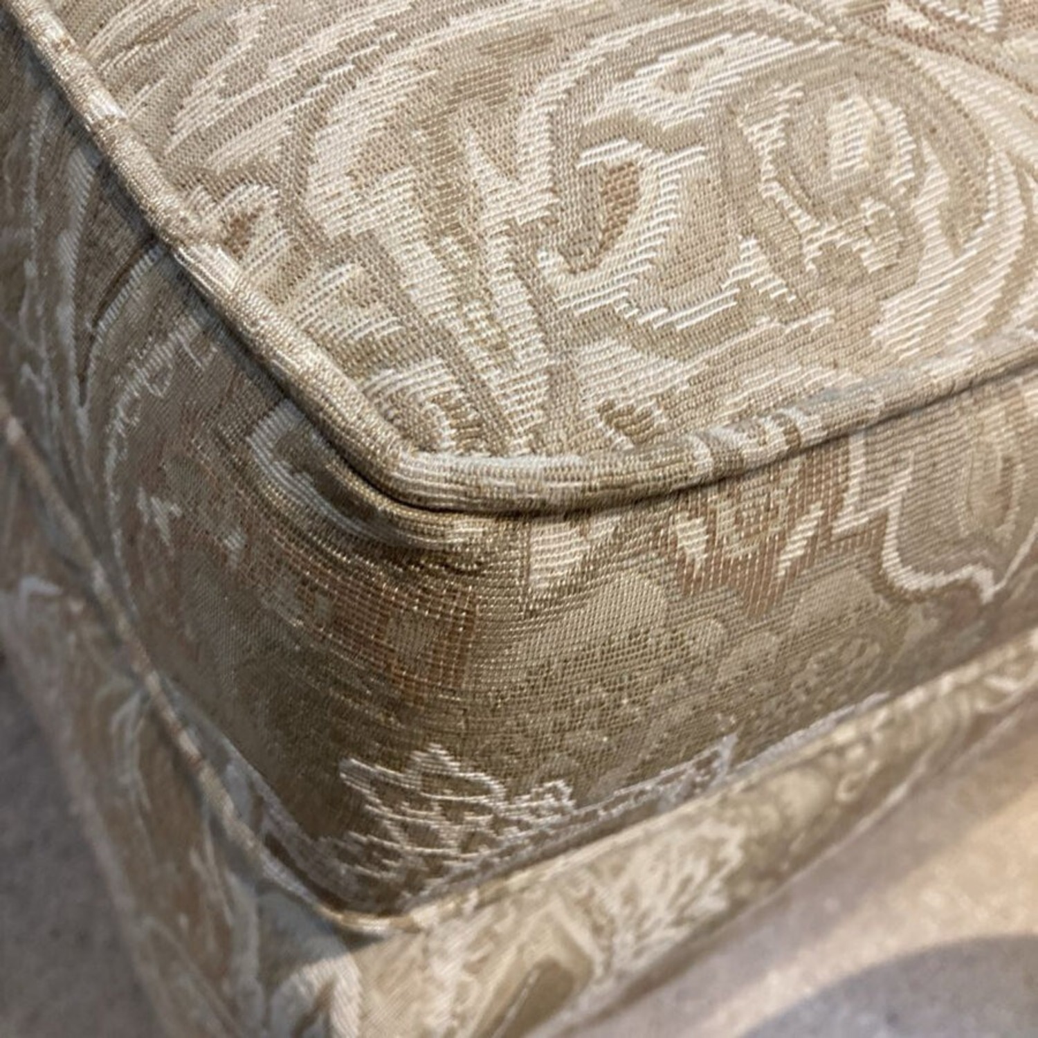 Traditional Upholstered Roll-Arm Accent Chair - image-10