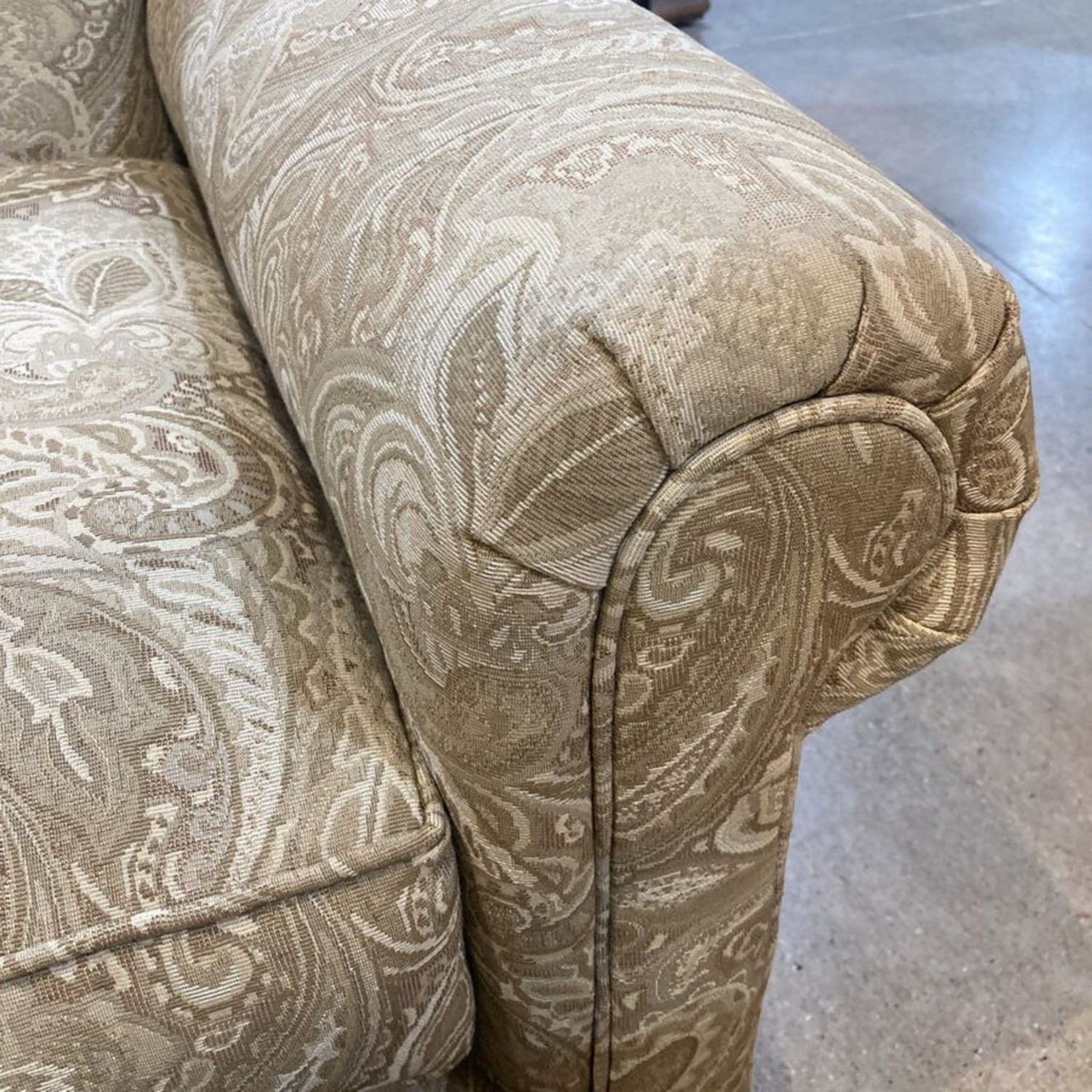 Traditional Upholstered Roll-Arm Accent Chair - image-13