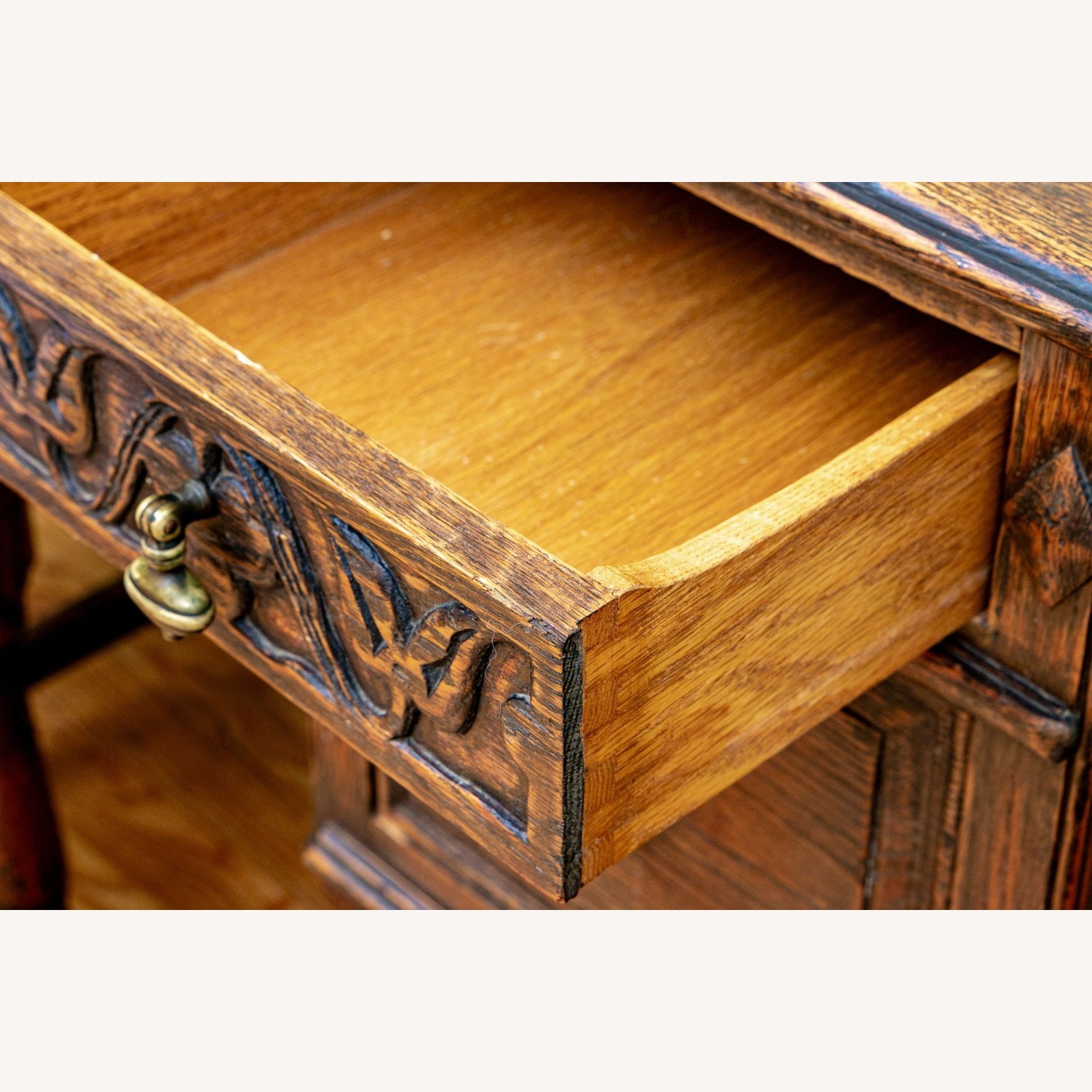 Feudal Oak Spanish Revival Carved Oak Desk Set - image-5