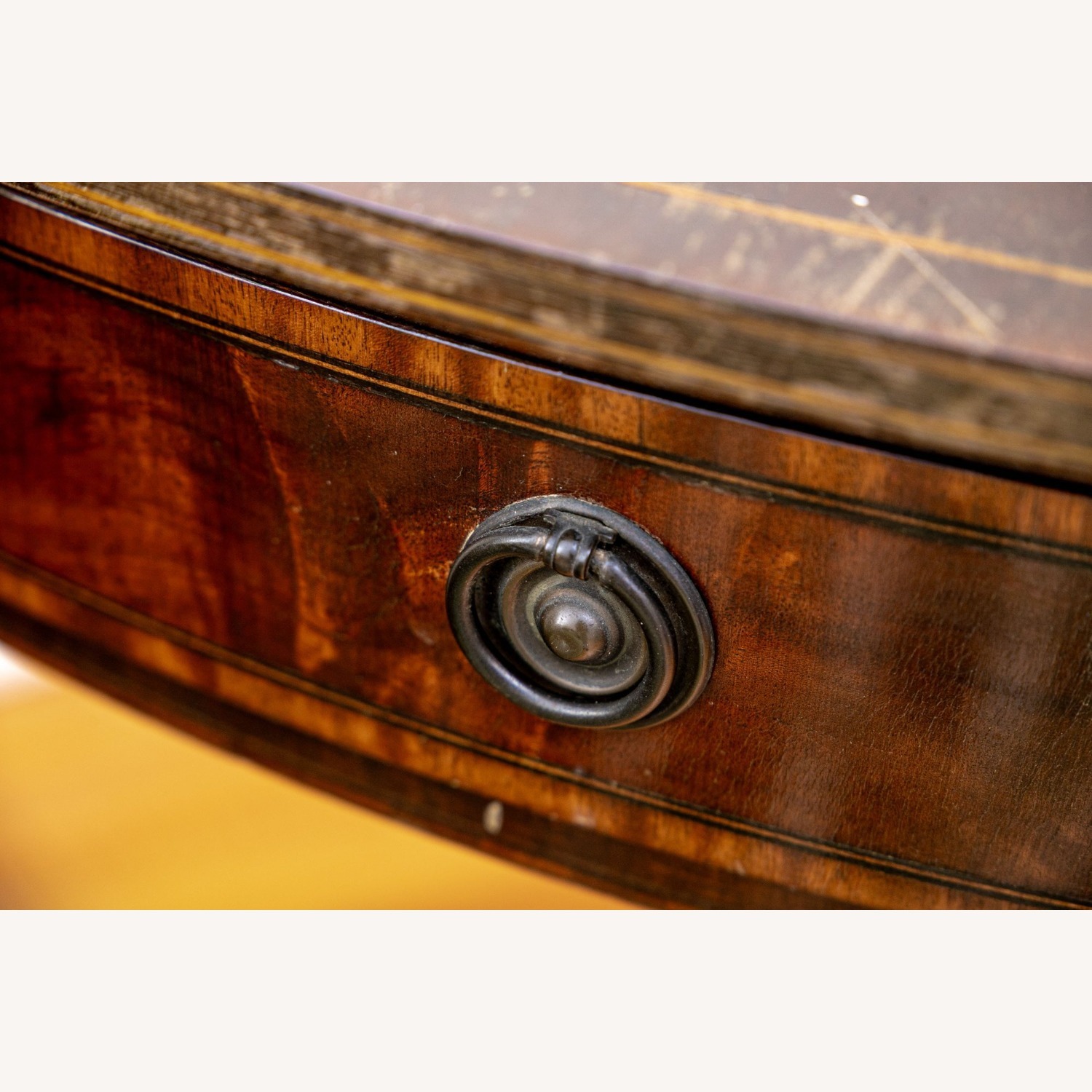 Federal Mahogany Pembroke Drop Leaf Table  - image-9