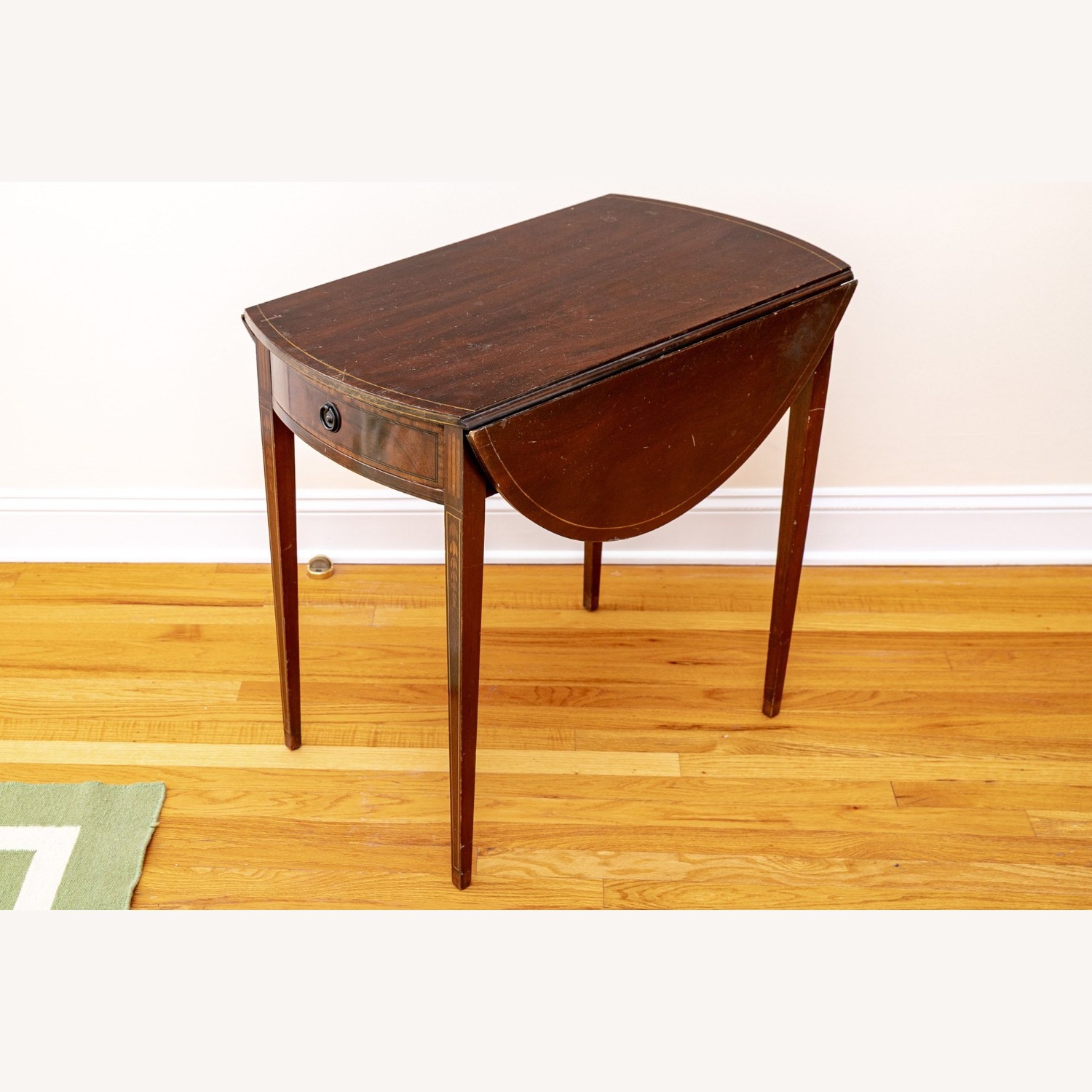 Federal Mahogany Pembroke Drop Leaf Table  - image-1