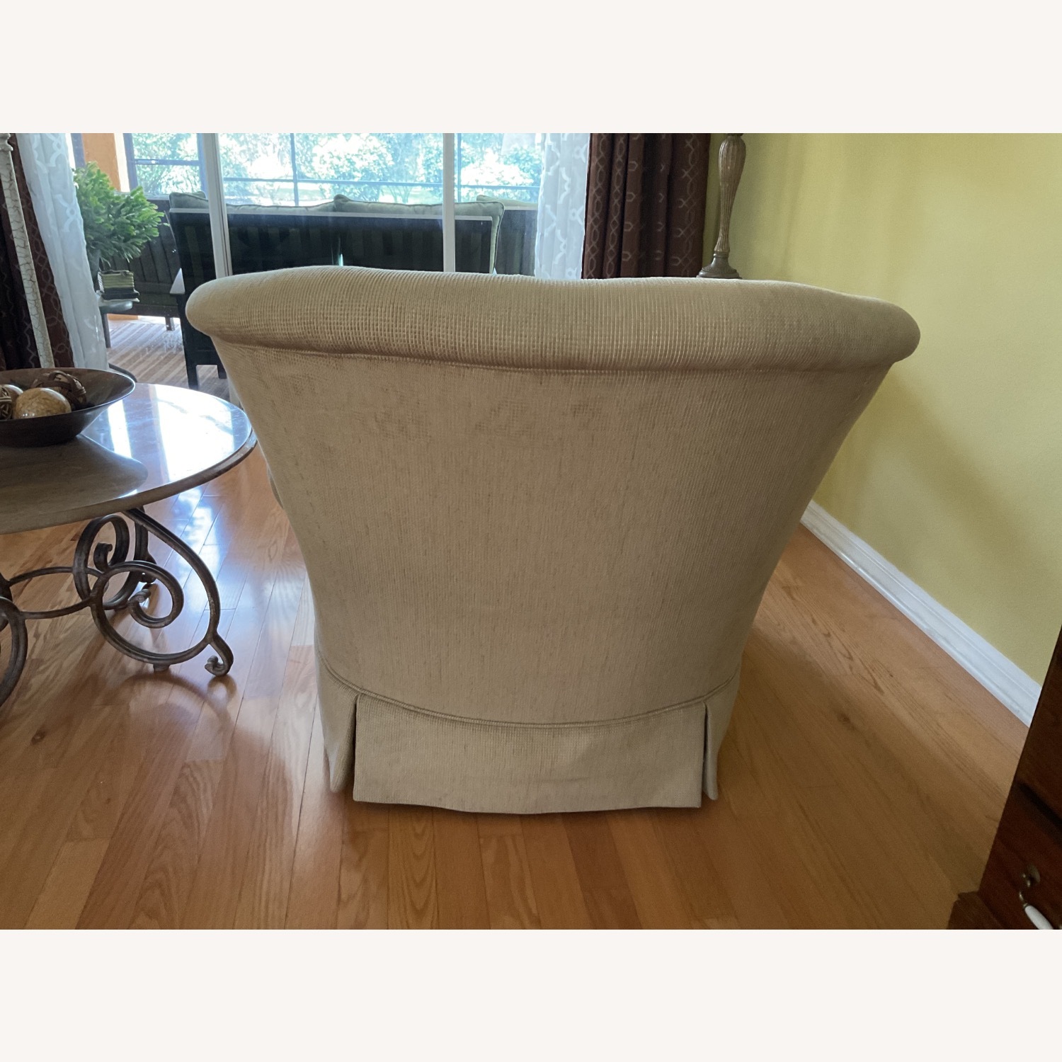 Comfy Easy Chair - image-3