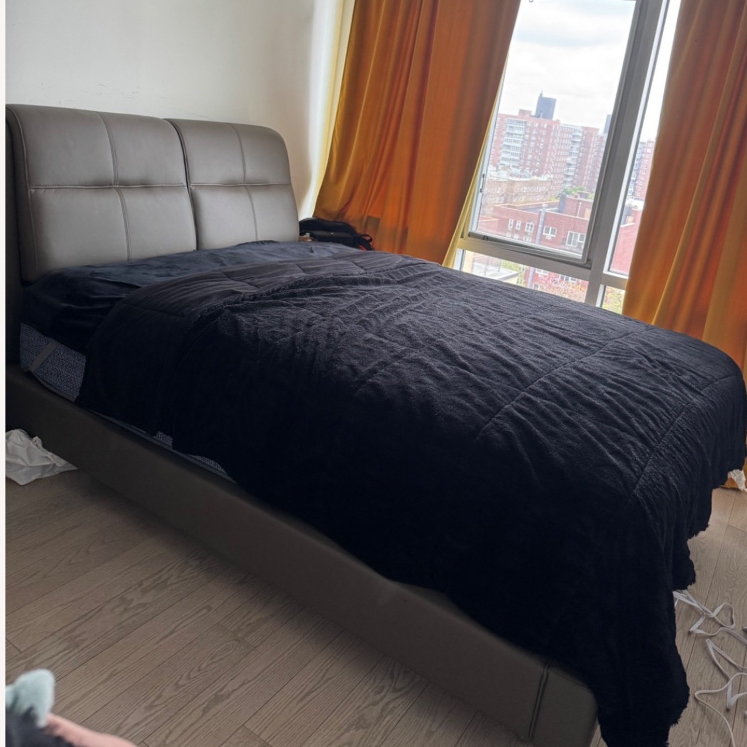 Derucci Queen Size Bed - image-2