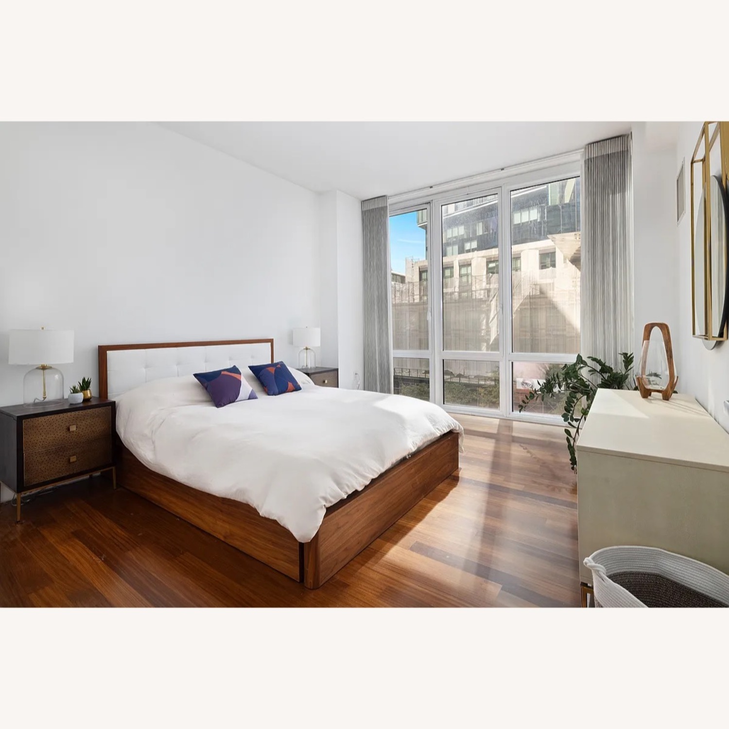 Rove Concepts Hunter Wood Queen Bed - image-5