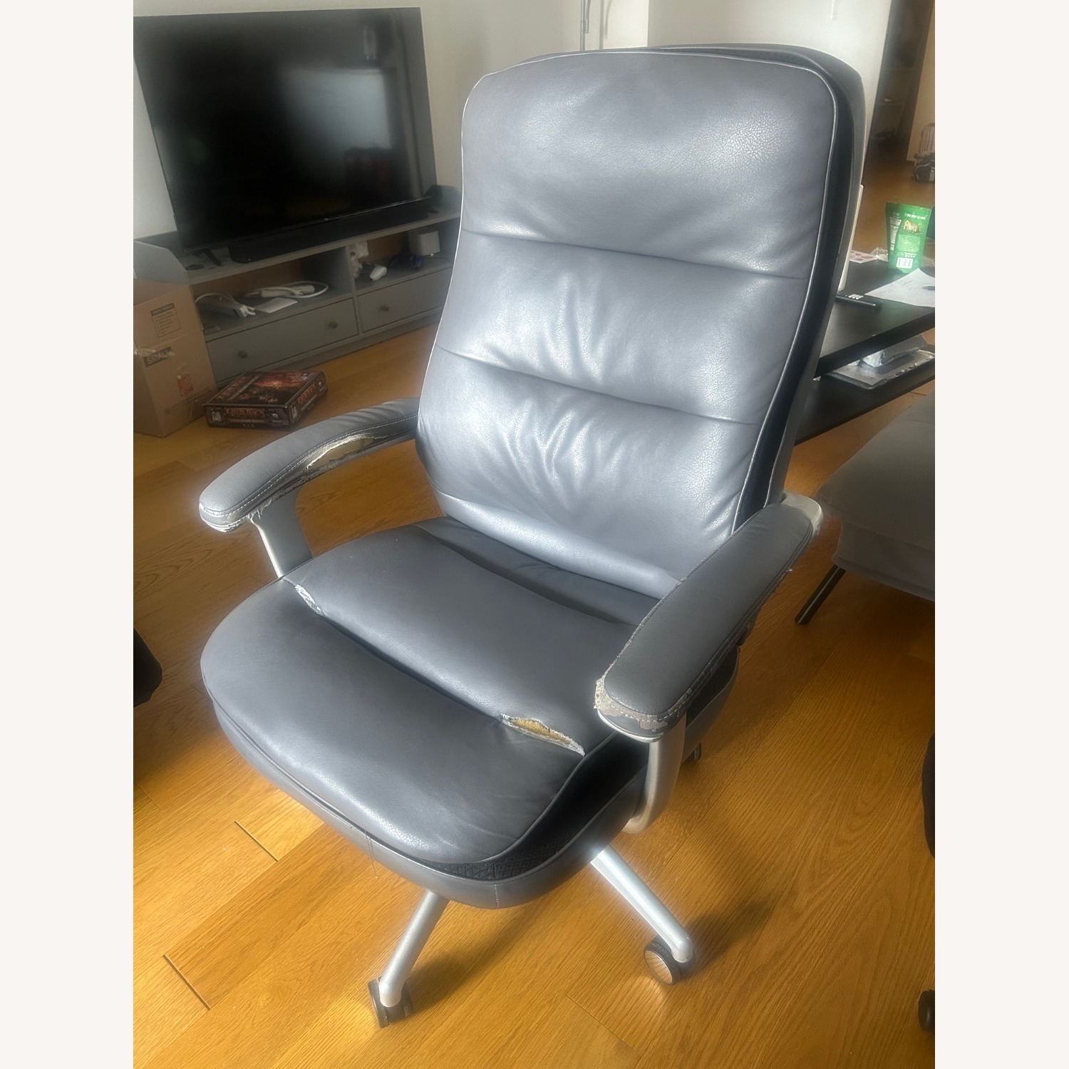 Beautyrest Leather Executive Chair - image-1