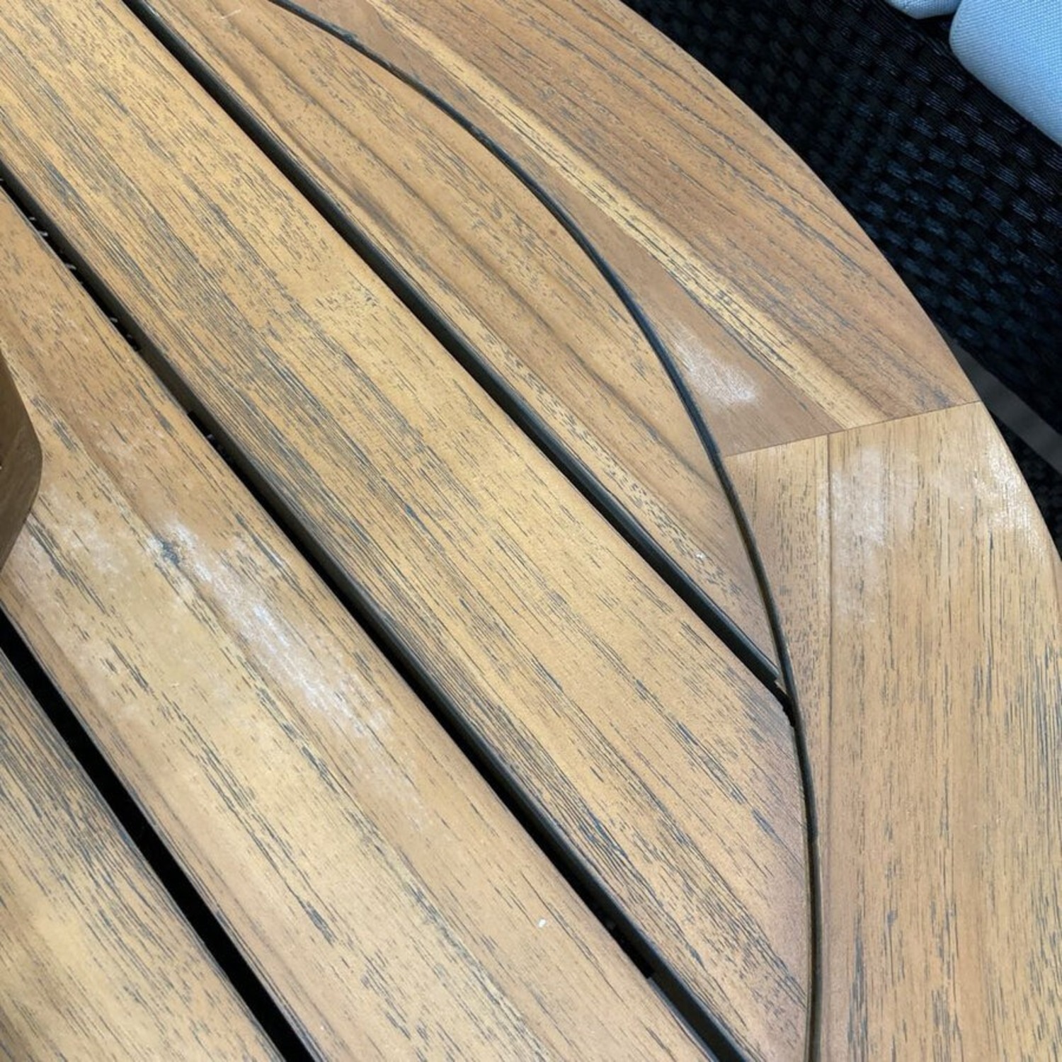 Lloyd Flanders Tobago Round Coffee Table - image-8