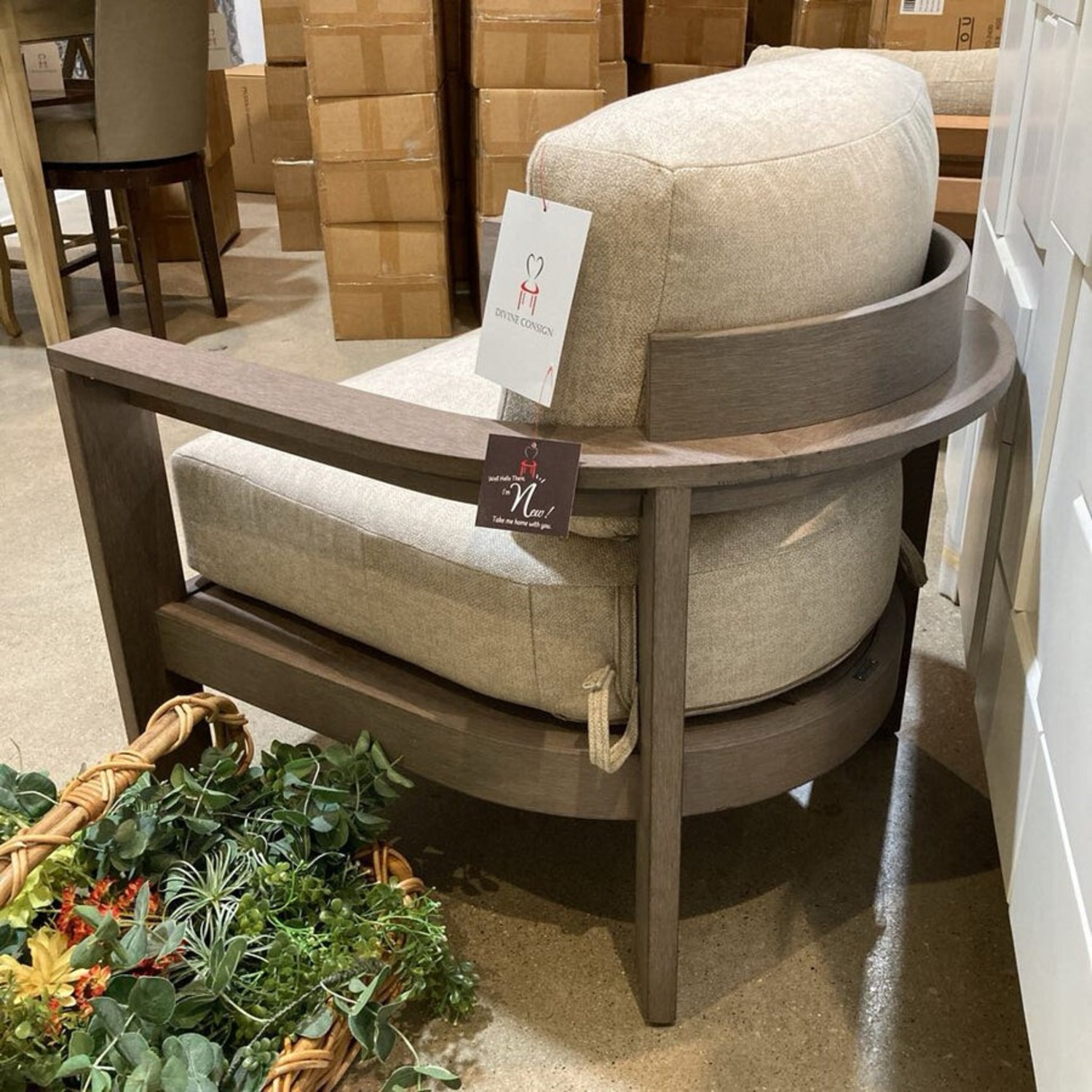 Woodard Beau Lounge Chair - image-12