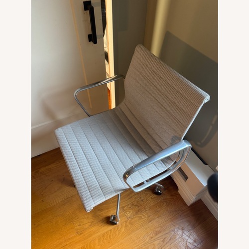 Used Eames Aluminum Group Chair Light Gray for sale on AptDeco