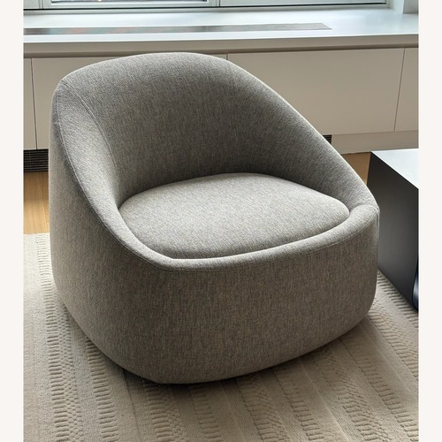 Used De Padova Swivel Chairs  for sale on AptDeco