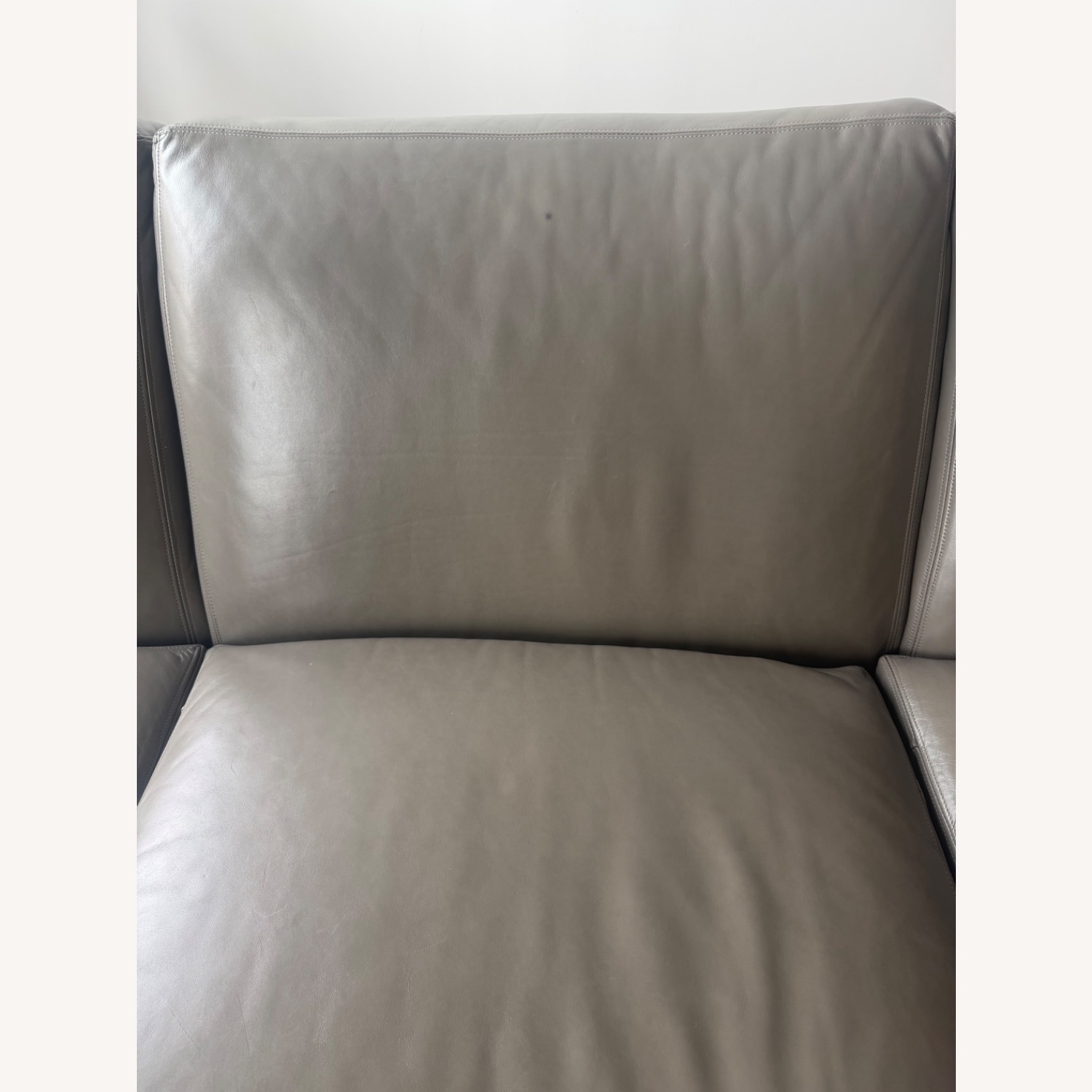 Light Gray Leather 3+ Seater Sofa - image-4