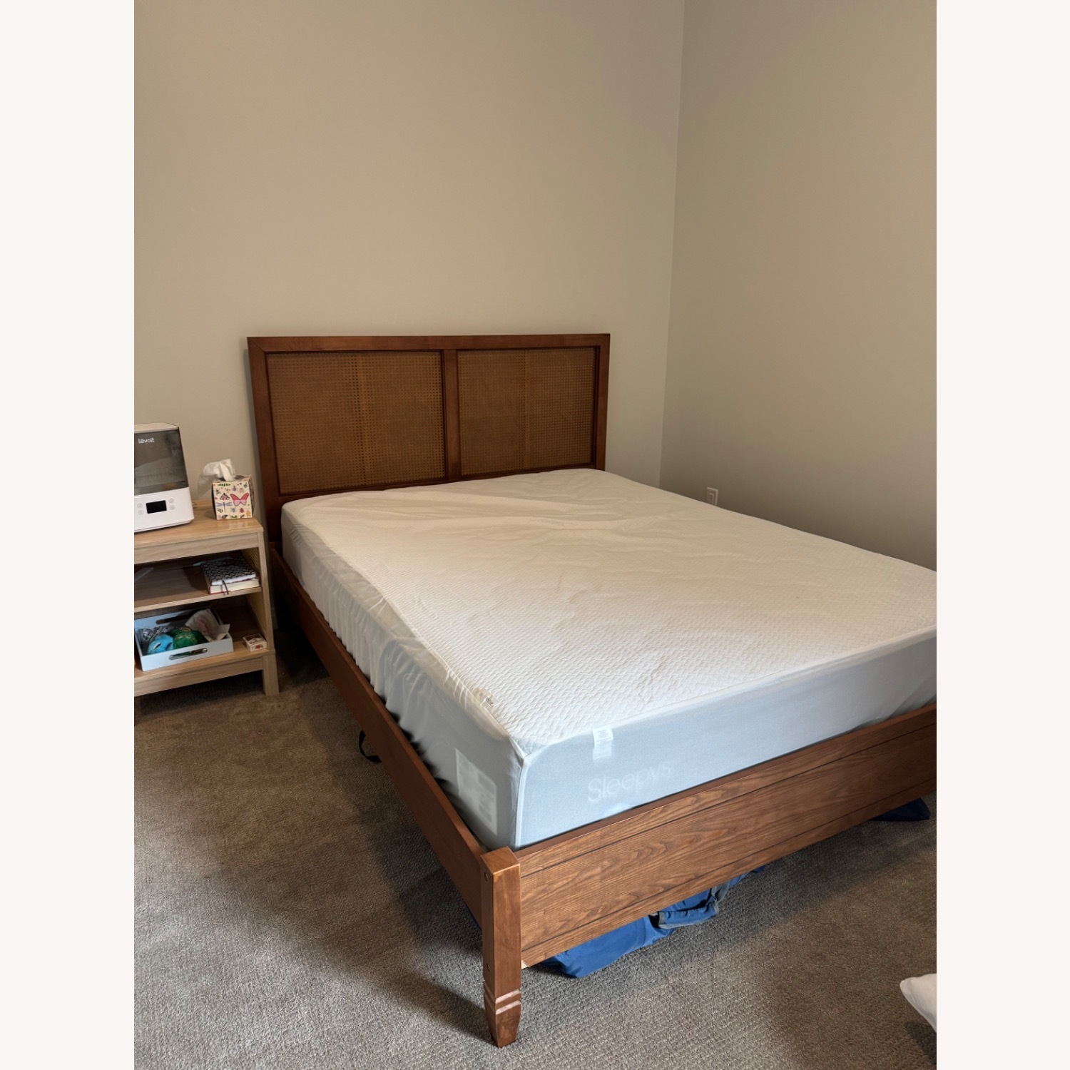 Dark Brown Wood Queen Bed (Bay Isle Home) - image-2