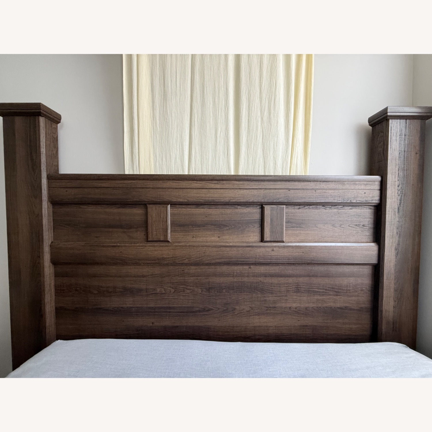 Ashley Furniture Juraro Dark Brown Queen Poster Bed - image-4