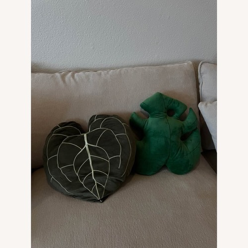 Used Contemporary Plant Pillows for sale on AptDeco