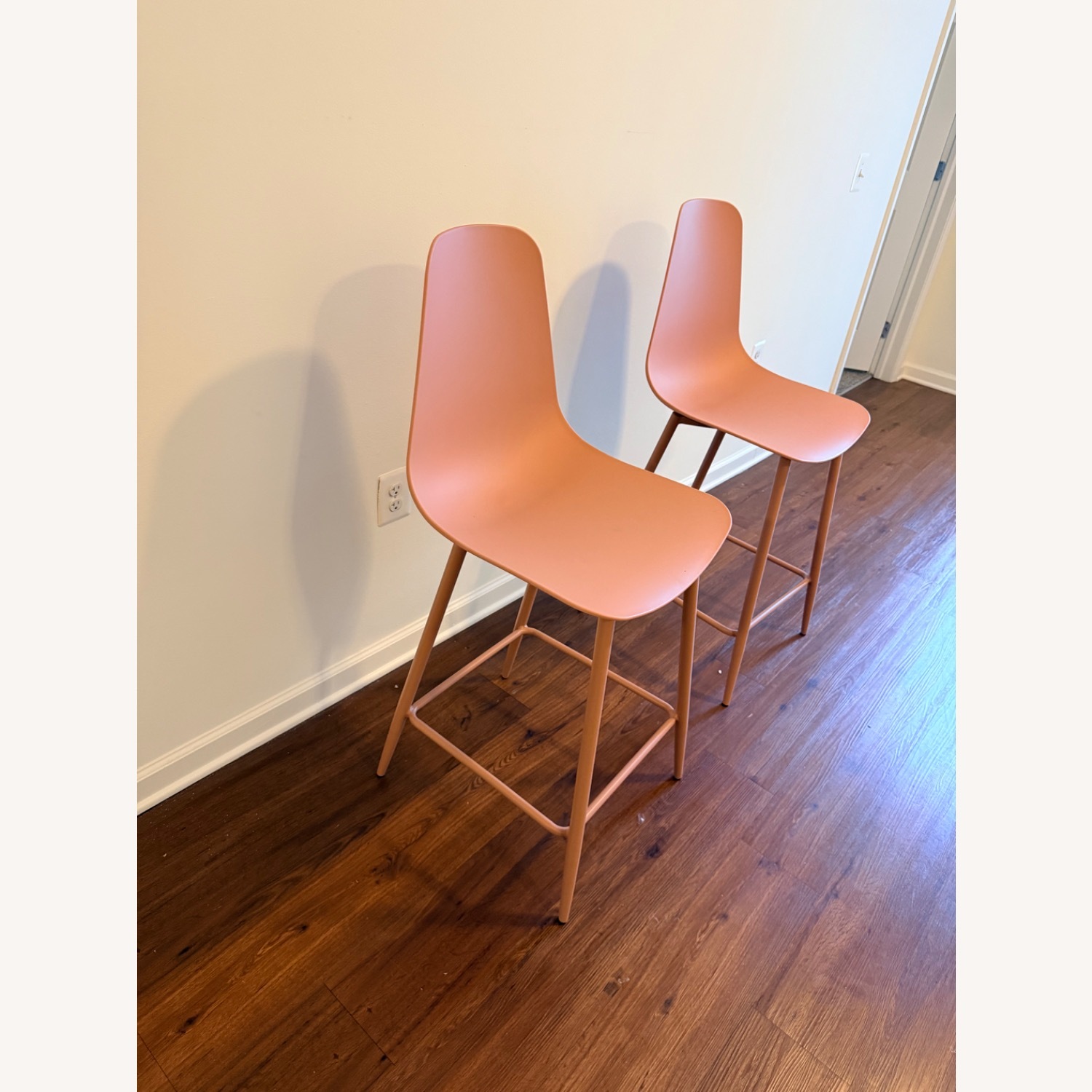 Article Svelti Dusty Rose Counter Stools - image-1