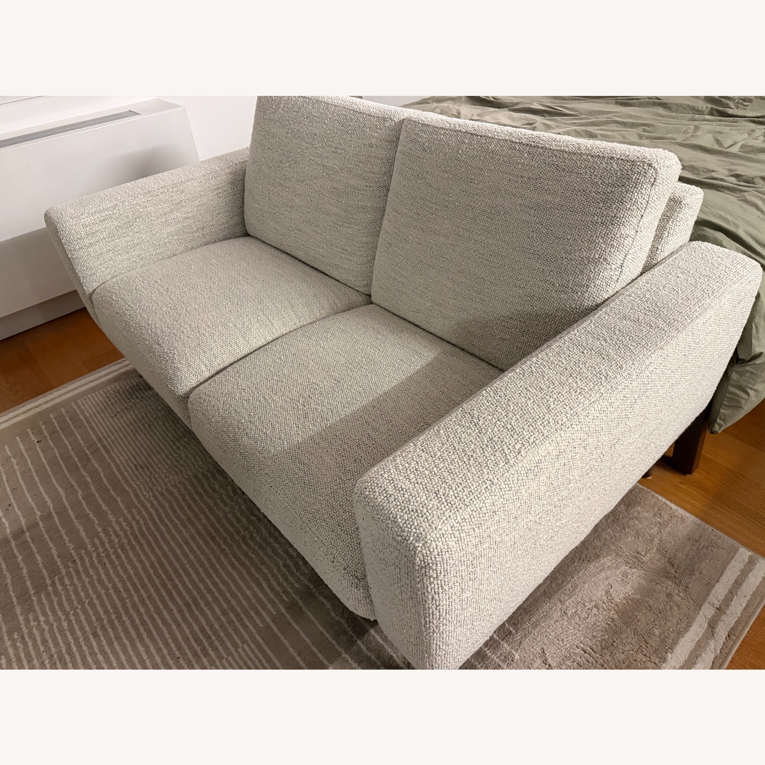 Article Rhett Loveseat - Pepper Ivory - image-3
