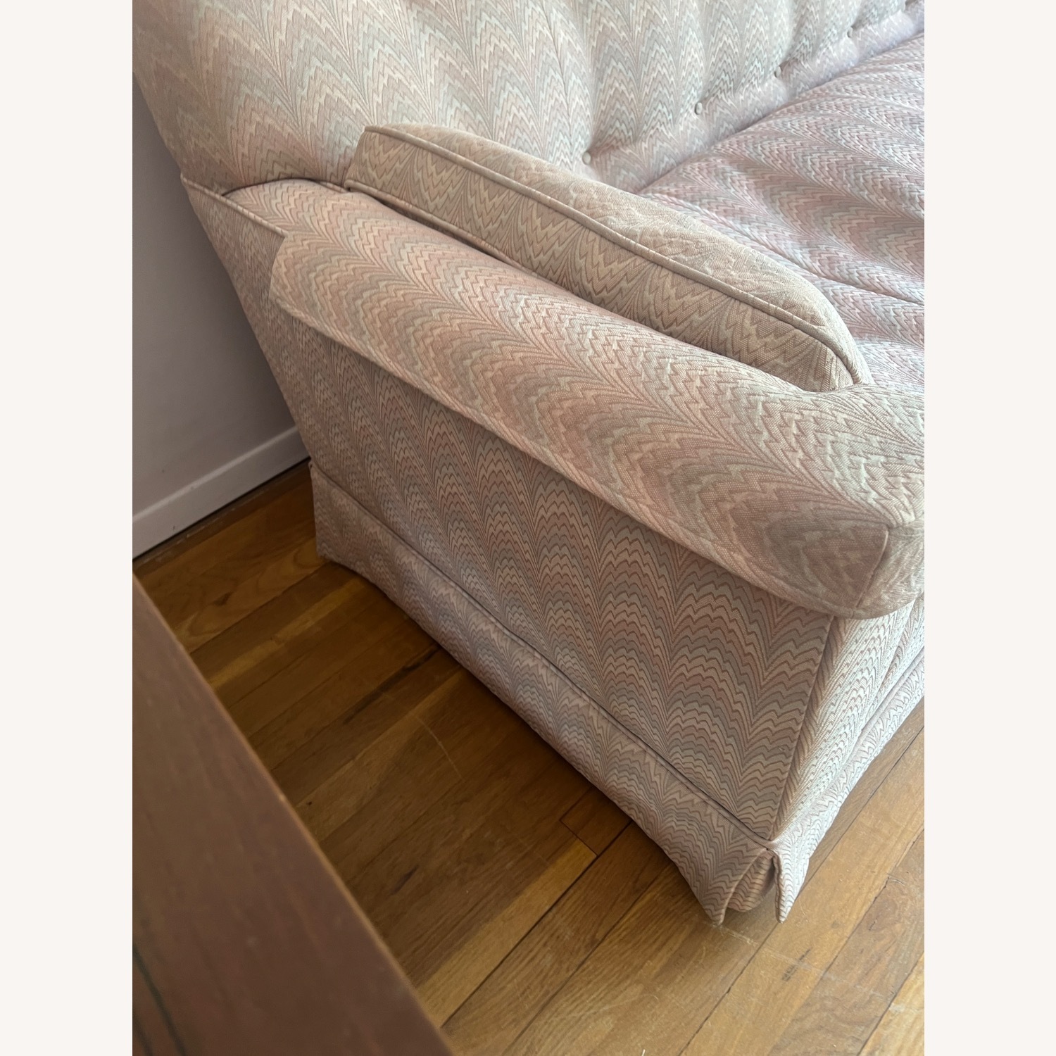 Vintage Sofa Pink / Purple - image-8