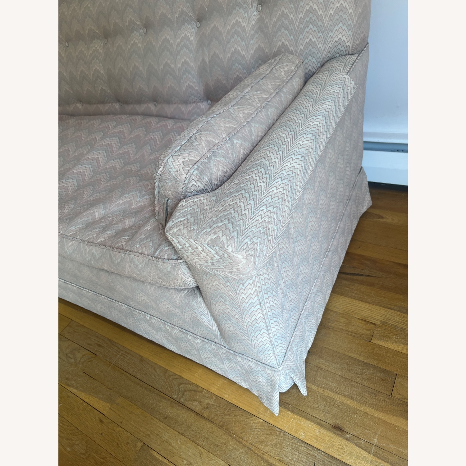 Vintage Sofa Pink / Purple - image-6