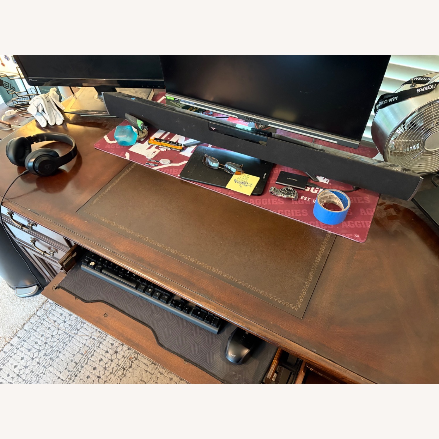Hooker Furniture Hardwood Executive Desk - image-5