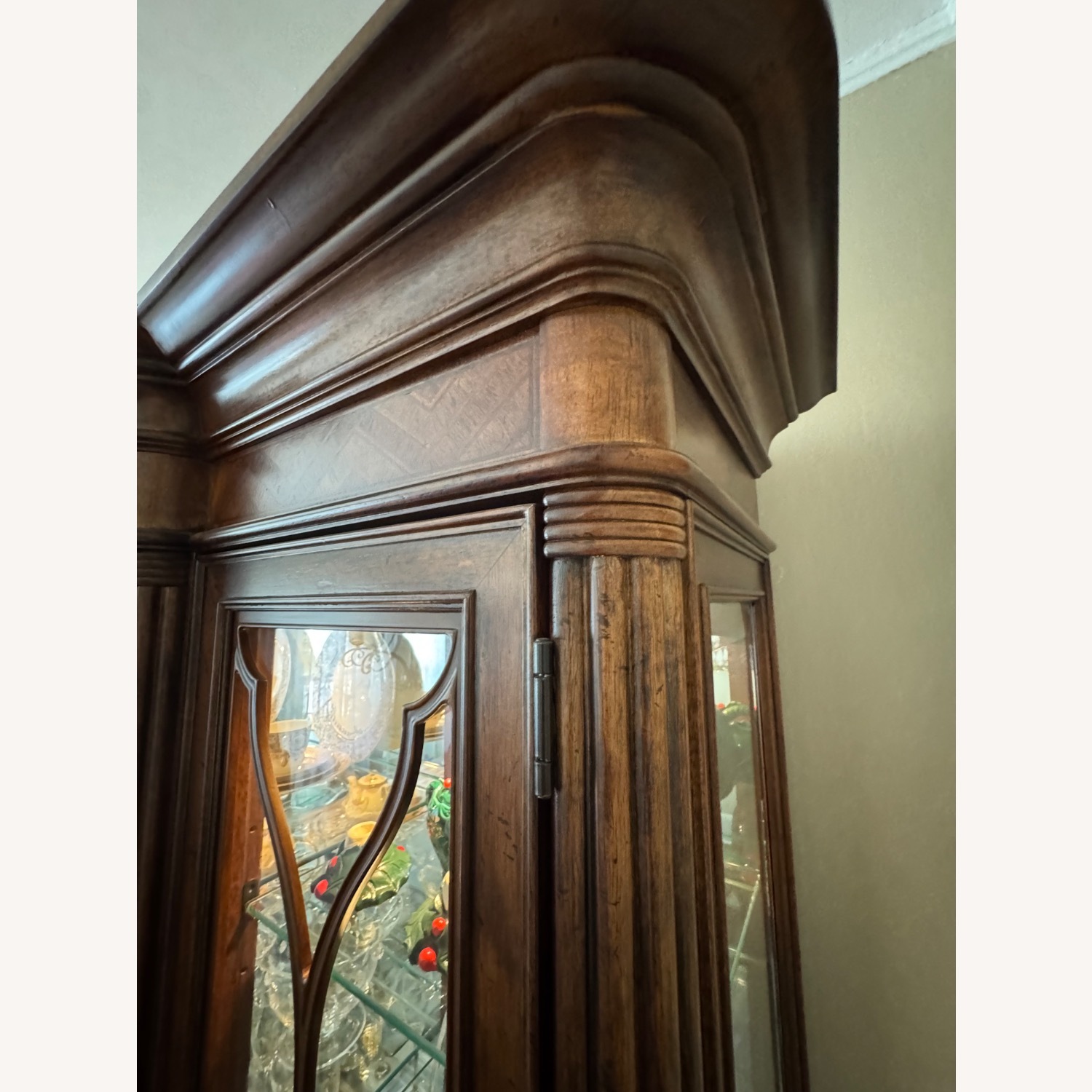 Thomasville- Hemingway Collection Breakfront  - image-4