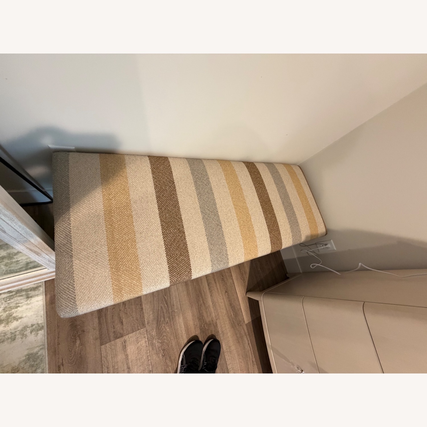 Vanguard Furniture Bench - image-5