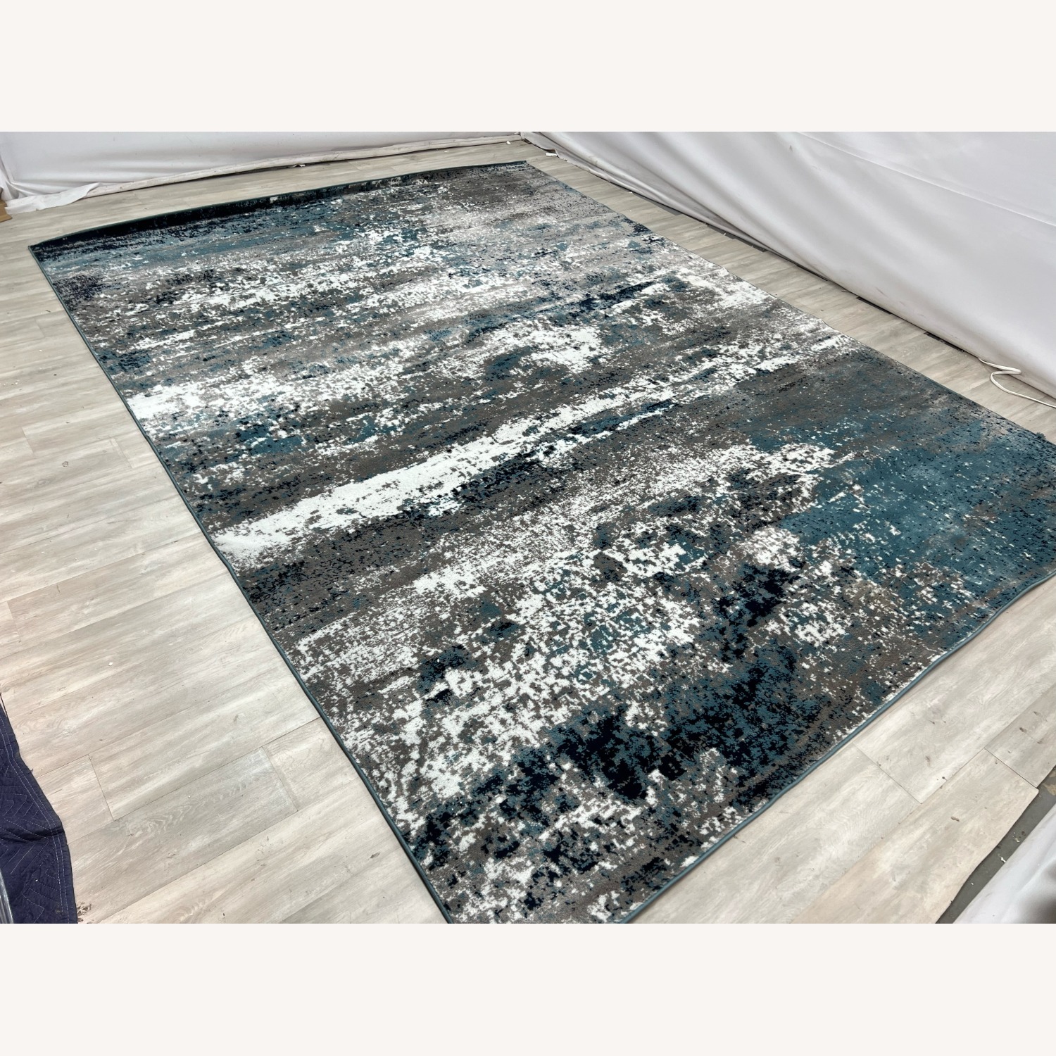 World Rug Gallery Wynn Blue Area Rug - image-3