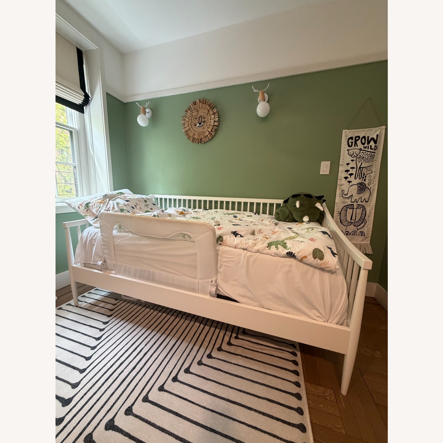 Crate & Kids Hampshire White Wood Daybed - image-2